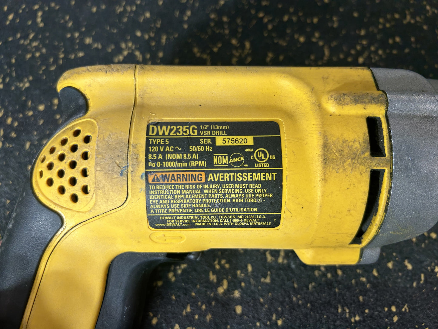 DEWALT DW235G 1/2” (13mm) 8.5-Amp Corded Variable Speed Reversing (VSR) Drill - POWERFUL