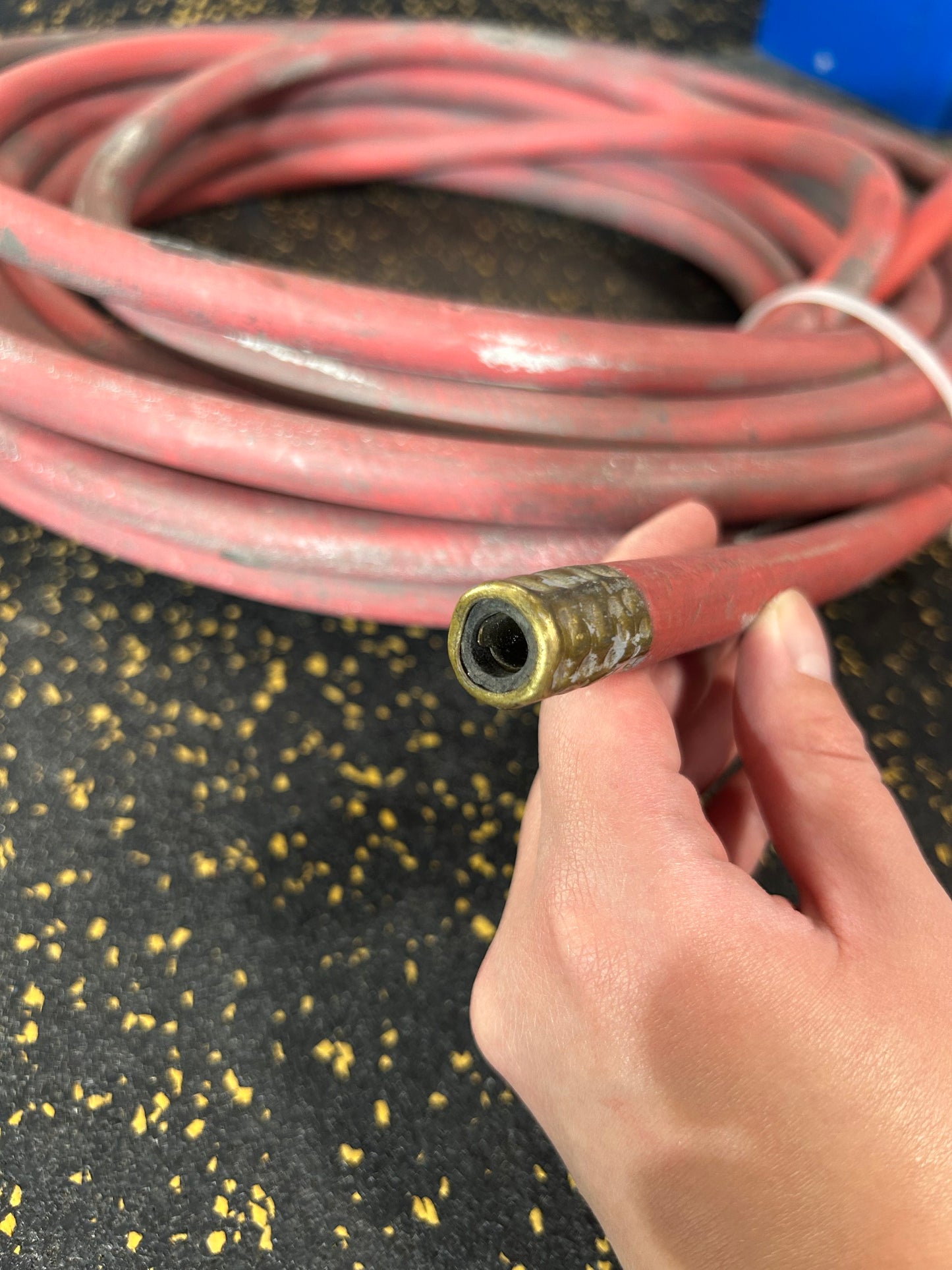 35-Foot Goodyear Horizon 5/16” Diameter Air Hose with 1 Male Fitting ONLY (250 PSI Working Pressure)