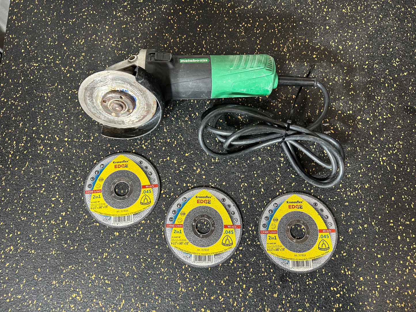 Metabo HPT (G12SR4) 4-1/2” 6.2 Amp Disc/Angle Grinder (w/ Guard, Case, & 3 NEW Klingspor Kronenflex EDGE 4-1/2” Cut-Off Wheels)