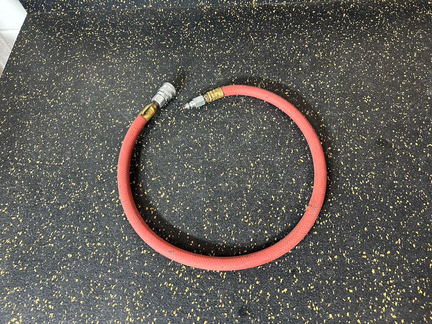 3-Foot 3/8” Diameter Air Hose with Male/Female Fittings