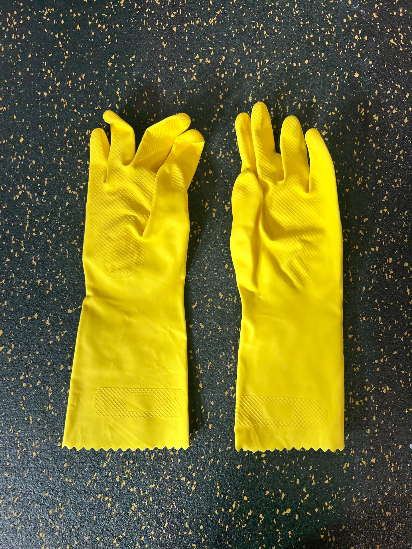 Ansell AlphaTec 87-298 Medium-Duty Latex Gloves (Chemical Resistant, Size 7/Small) – 38 PAIRS AVAILABLE, BRAND NEW