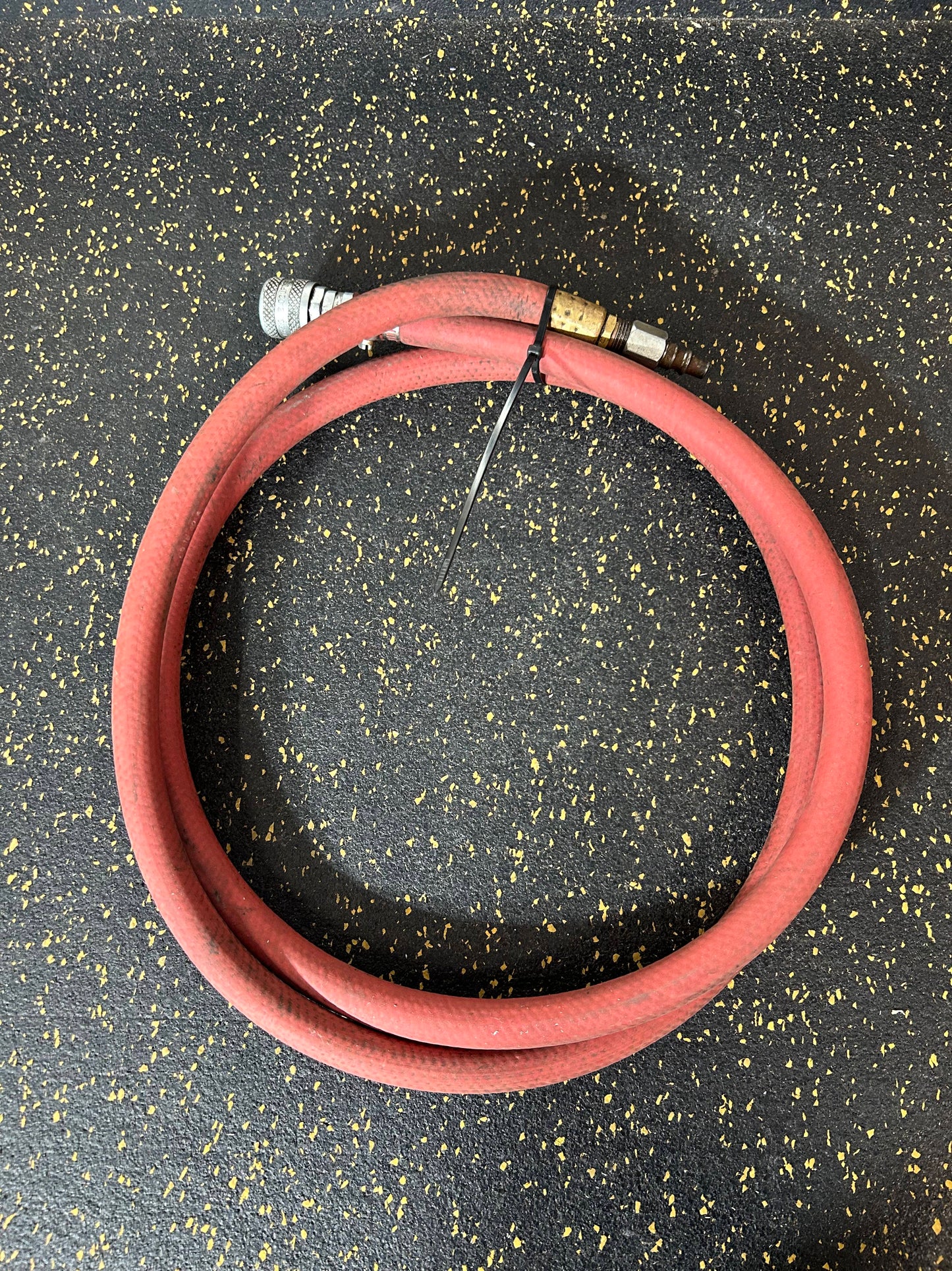 6-Foot 3/8” Diameter Air Hose with Male/Female Fittings