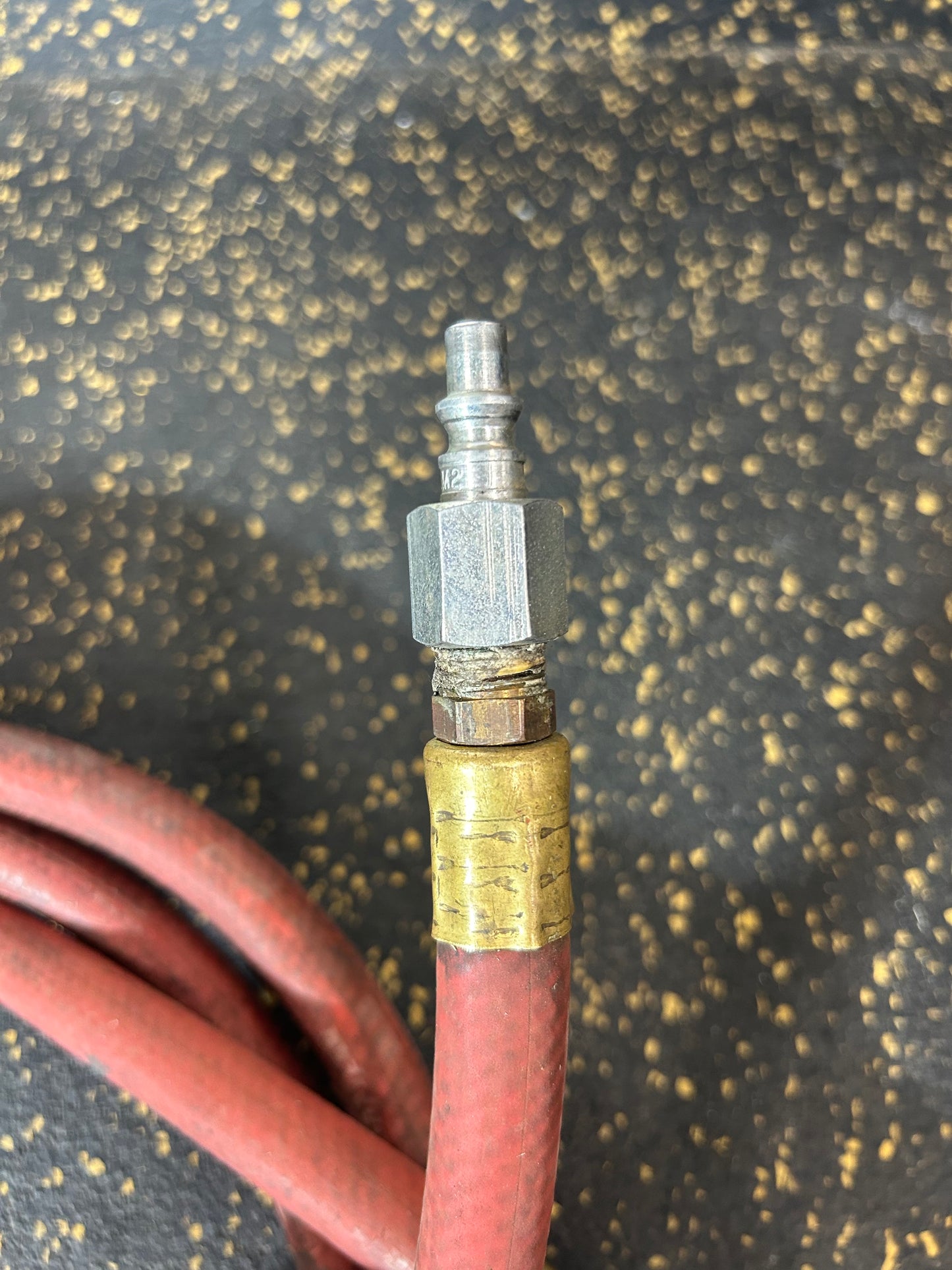 8-Foot Goodyear Horizon 3/8” Diameter Air Hose with Male/Male Fittings (200 PSI Working Pressure