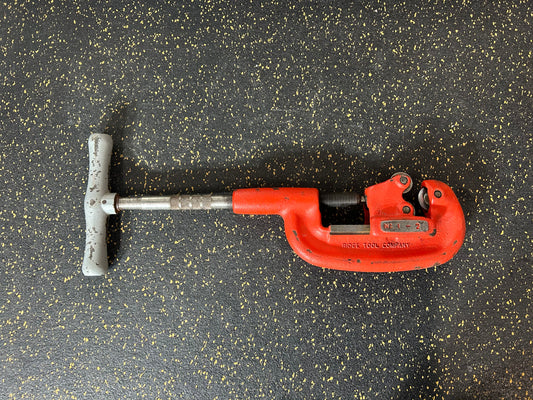 RIDGID Heavy-Duty Pipe Cutter, Model 2A/202 (1/8” to 2” Capacity)