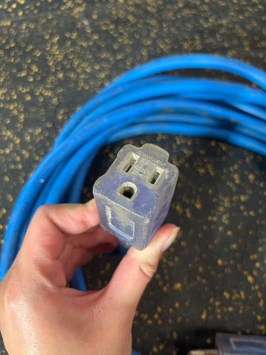 25-Foot Outdoor Extension Cord (3-Prong, 12 AWG, Water-Resistant)