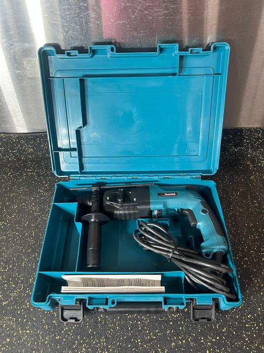 Makita 1” (25mm) Rotary Hammer Drill – Model HR2450, comes with hard case