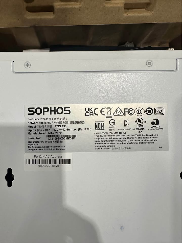 Sophos XGS 136 Next-Gen Firewall (US Power Cord)