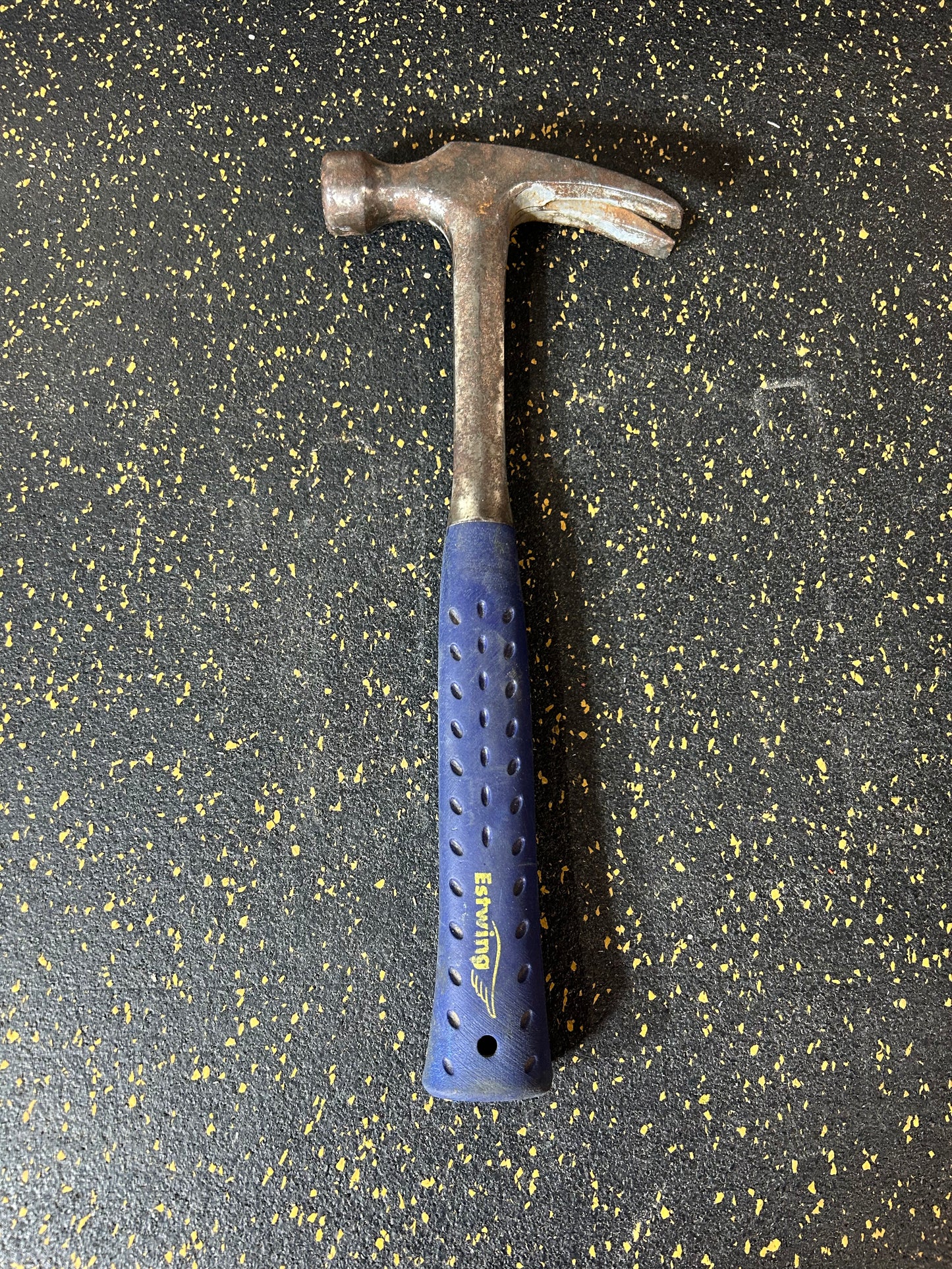 Estwing 20oz Rip Claw Hammer – Model E3-20S