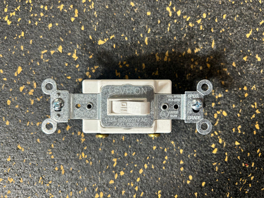 15-Amp White Single-Pole Toggle Wall Switch (Side-Wired, Commercial Grade, 712-1101-CW) – BRAND NEW