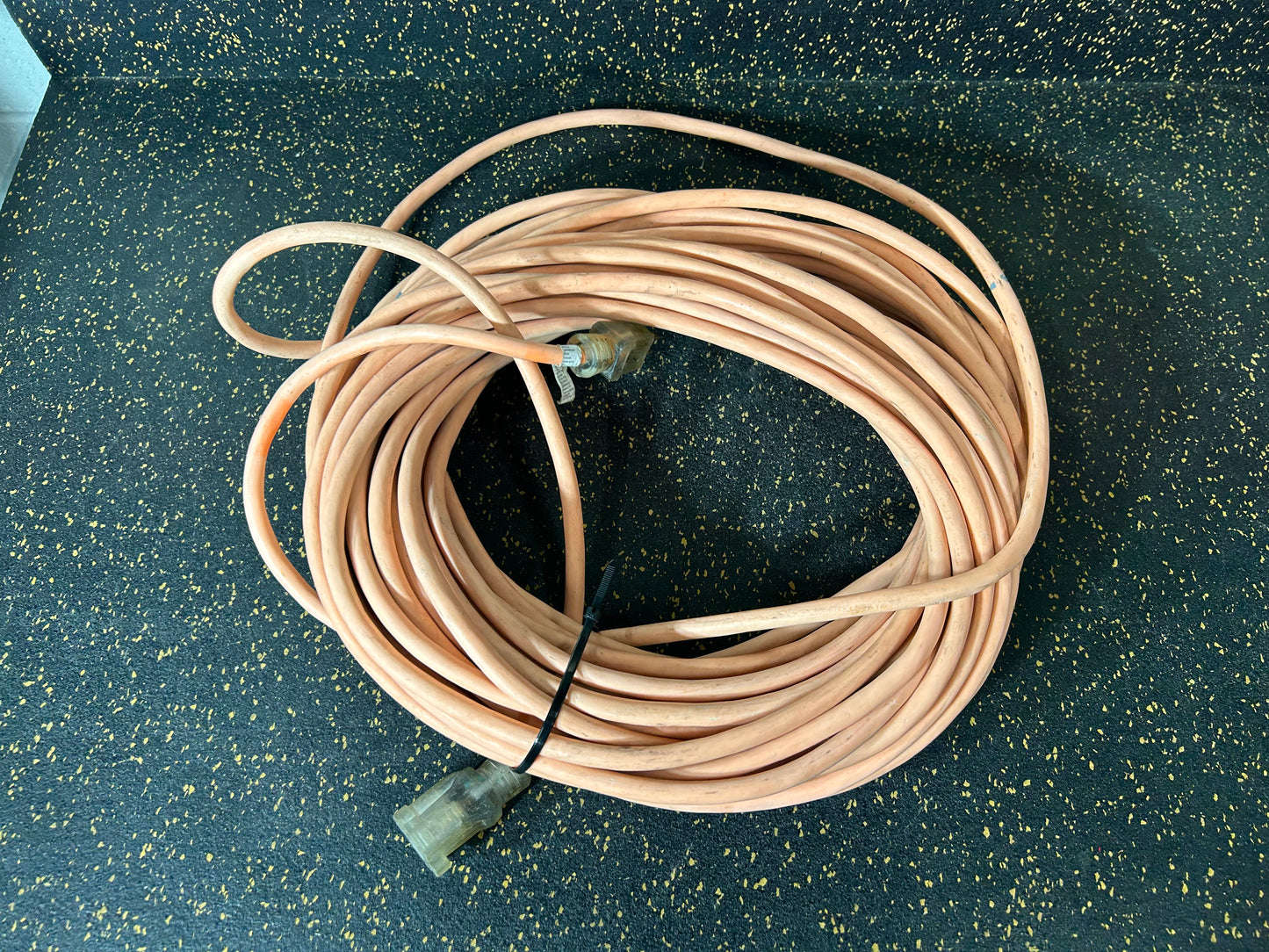 100-Foot Extension Cord (3-Prong, 12 AWG)