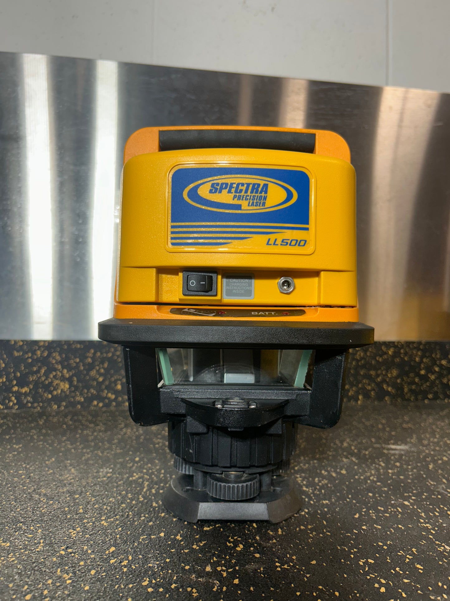 Spectra Precision LL500 Laser Level w/ LaserEye 1275 Laser Receiver & Tripod
