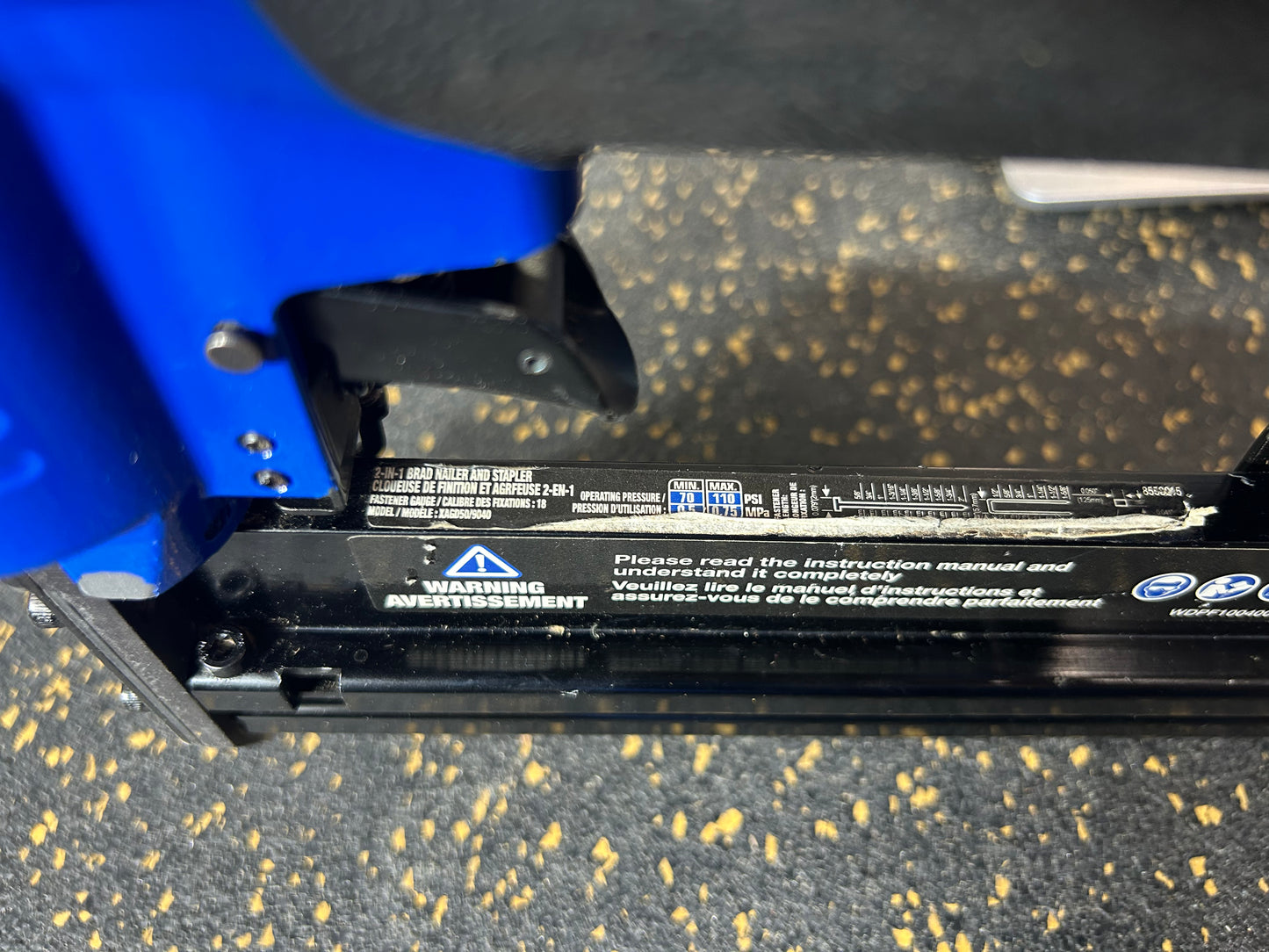 POWERFIST 2-in-1 18-Gauge Pneumatic Brad Nailer and Stapler (Model XAGD50/9040)