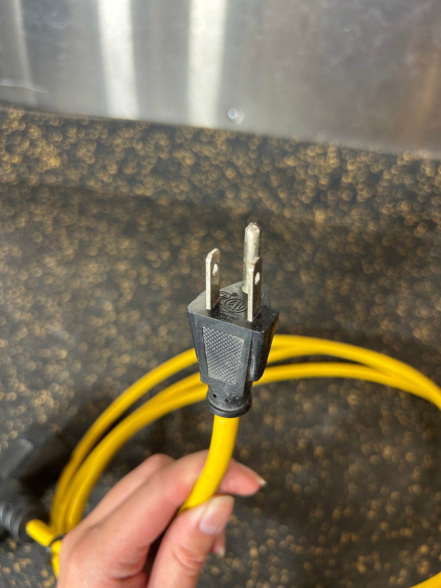8-Foot Triple Outlet Extension Cord (3-Prong, 16 AWG)
