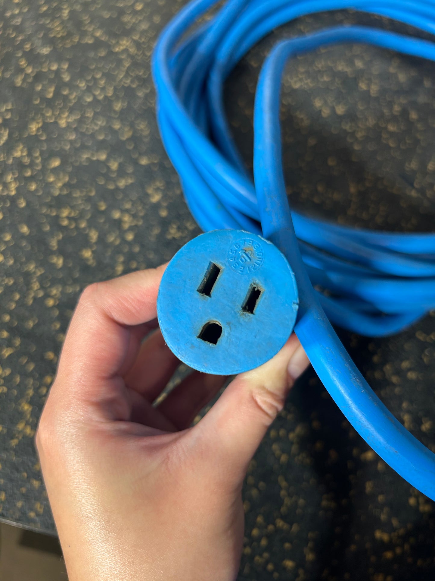25-Foot Outdoor Extension Cord (3-Prong, 12 AWG)