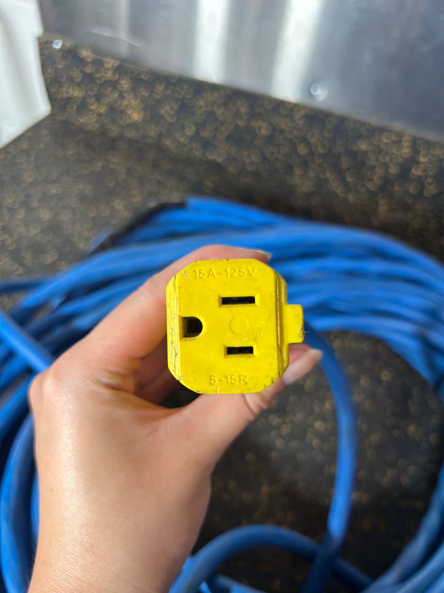 100-Foot Outdoor Extension Cord (3-Prong, 12 AWG)