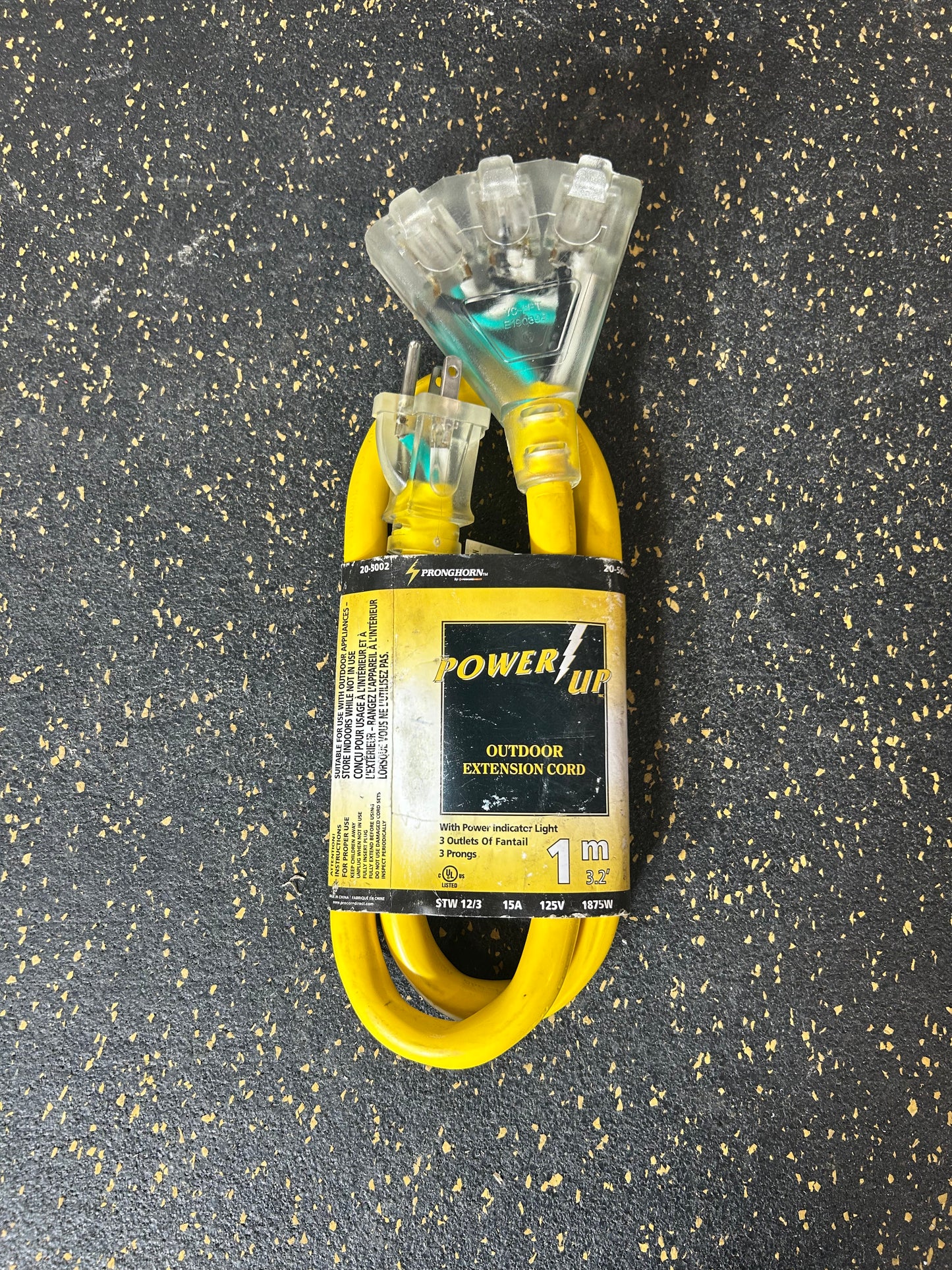 Pronghorn 3-Foot (1m) Triple Outlet Outdoor Extension Cord (3-Prong, 12 AWG) - BRAND NEW