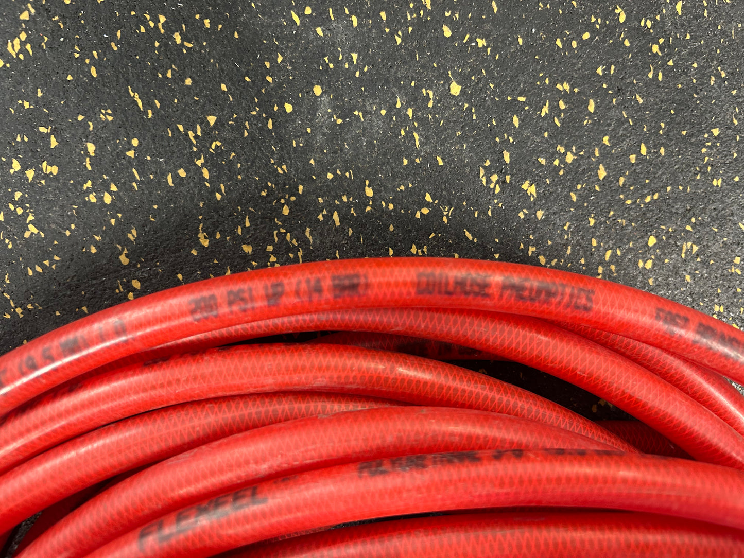 50-Foot Flexeel 3/8” Diameter Polyurethane Air Hose with Male/Female Fittings (200 PSI Working Pressure) – DURABLE
