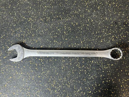 Procore 1-1/4” Raised Panel SAE Combination Wrench (Model 17-0140)