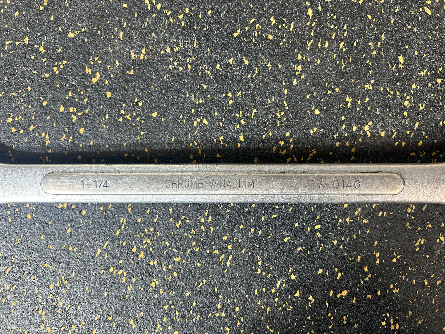 Procore 1-1/4” Raised Panel SAE Combination Wrench (Model 17-0140)