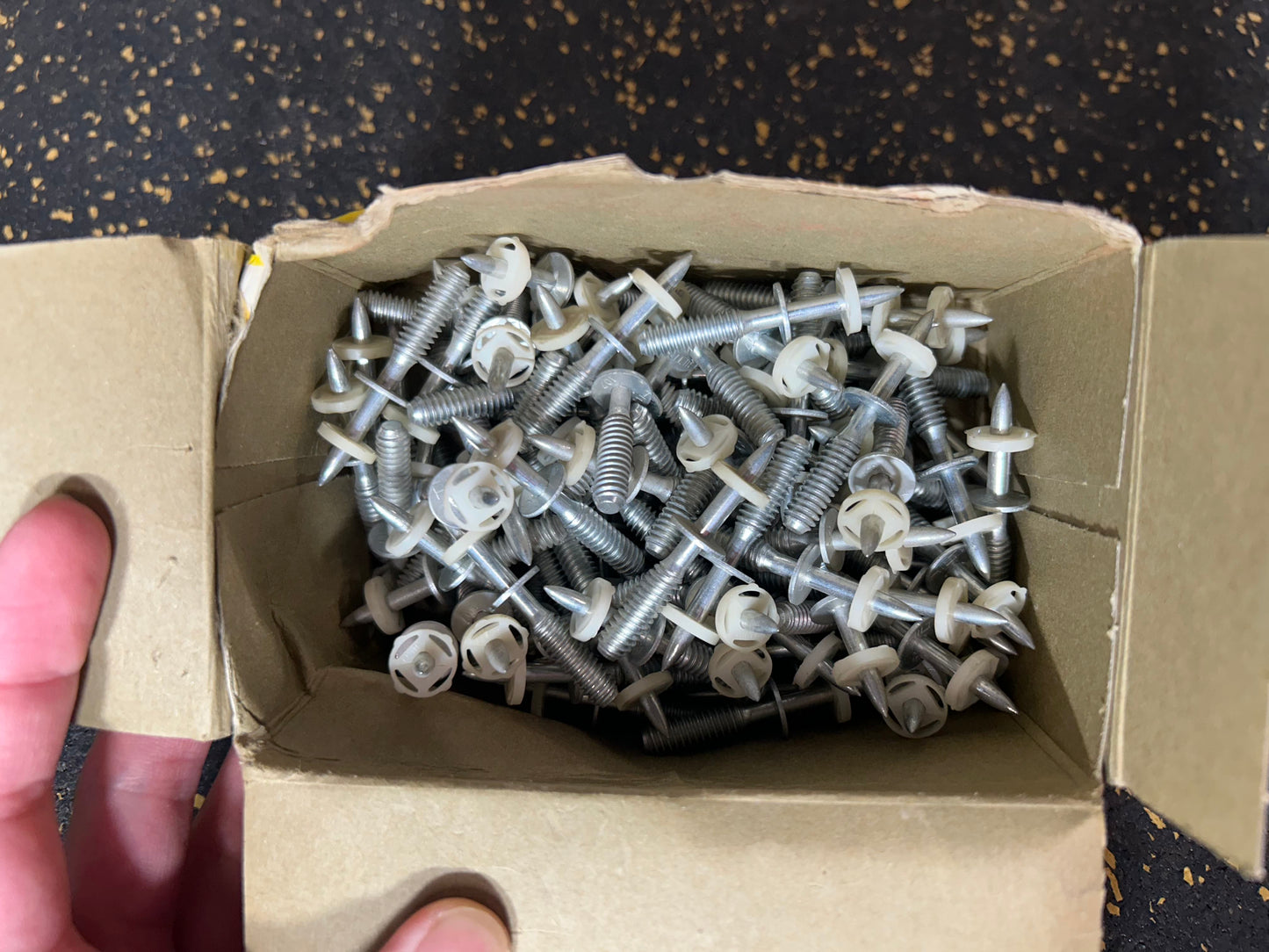 Hilti W6-20-27 D12 Threaded Studs with Washer (20mm or 13/16”, 100-piece set)