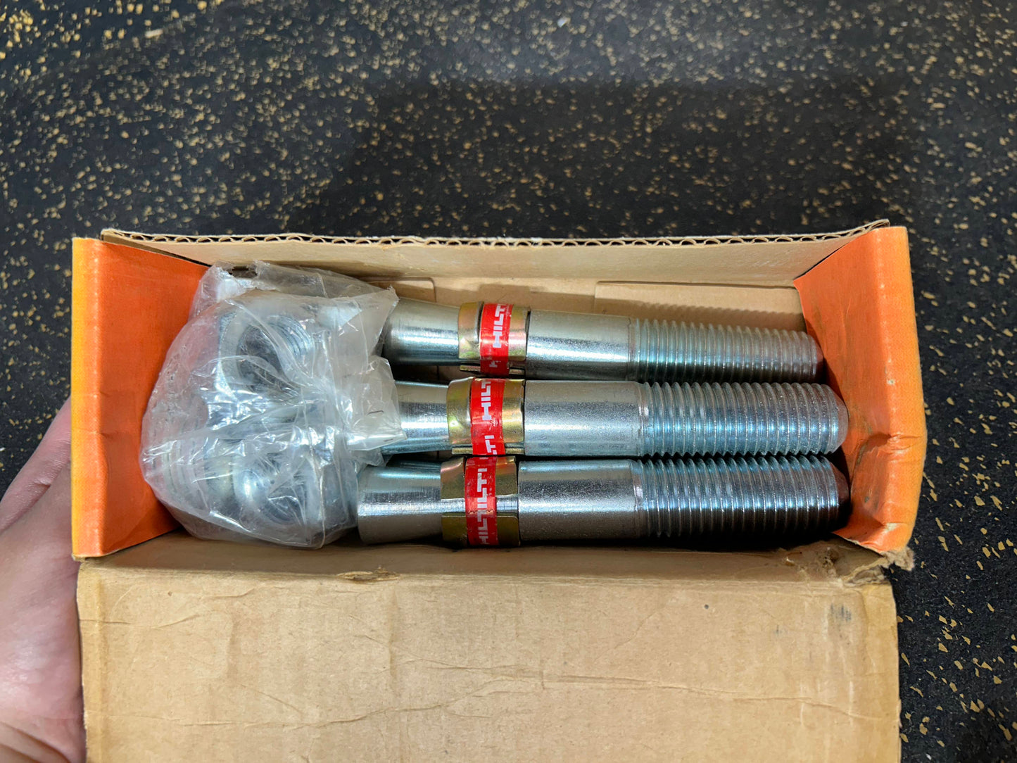 Hilti Kwik-Bolt (1” x 6”, 5-piece set)
