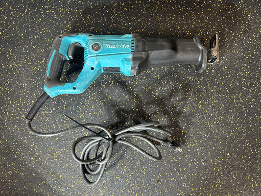 Makita 12-Amp Reciprocating Saw (Sawzall) - Model JR3051T w/ New Milwaukee Multi-Material Wrecker Blade