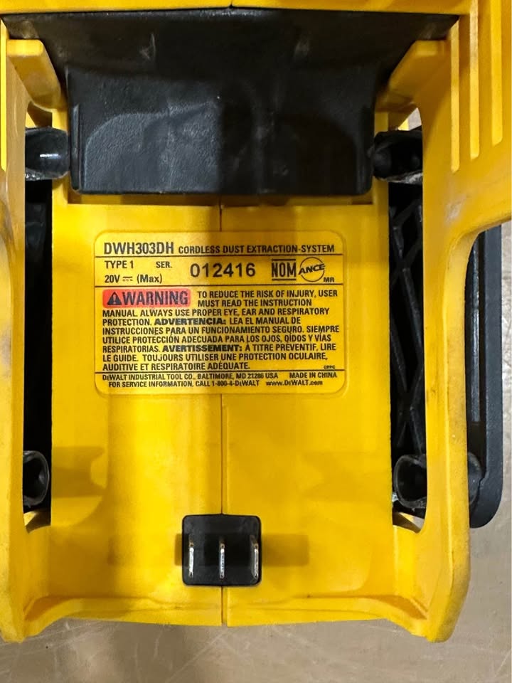 DeWalt Onboard Dust Extractor for 1-Inch SDS Plus Hammers