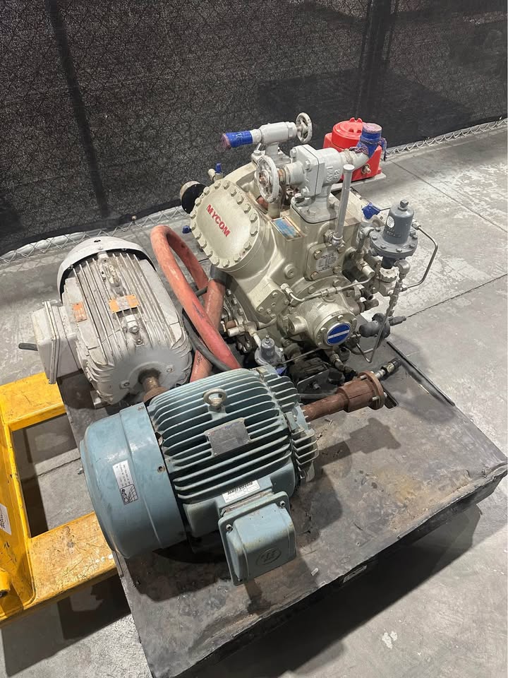 Mycom F4C Reciprocating Gas Compressor with Westinghouse & Weg Motors