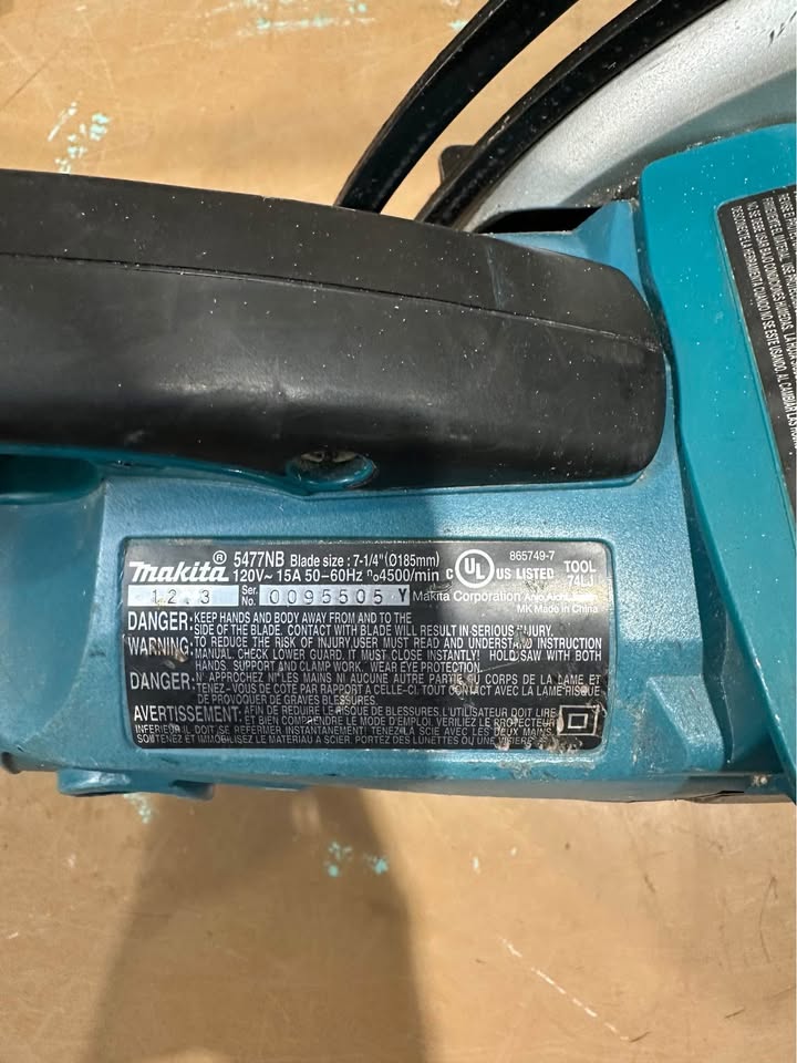Makita 7 1/4” Hypoid Circular Saw with Hardened Steel Gears for Heavy-Duty Cutting