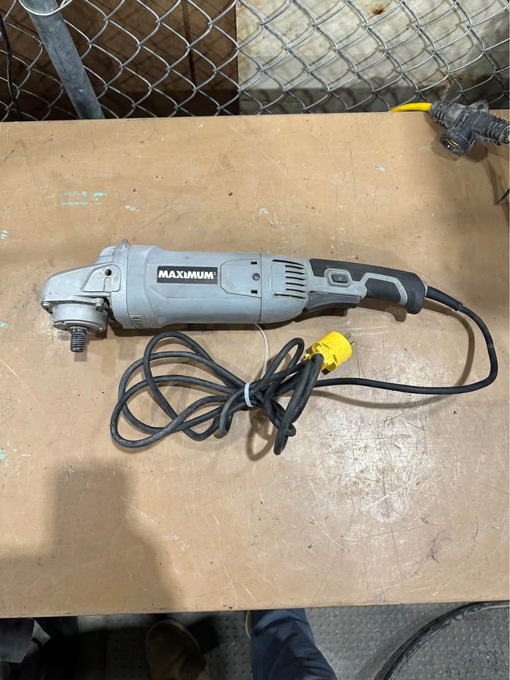 Maximum 7” Heavy Duty Polisher Sander