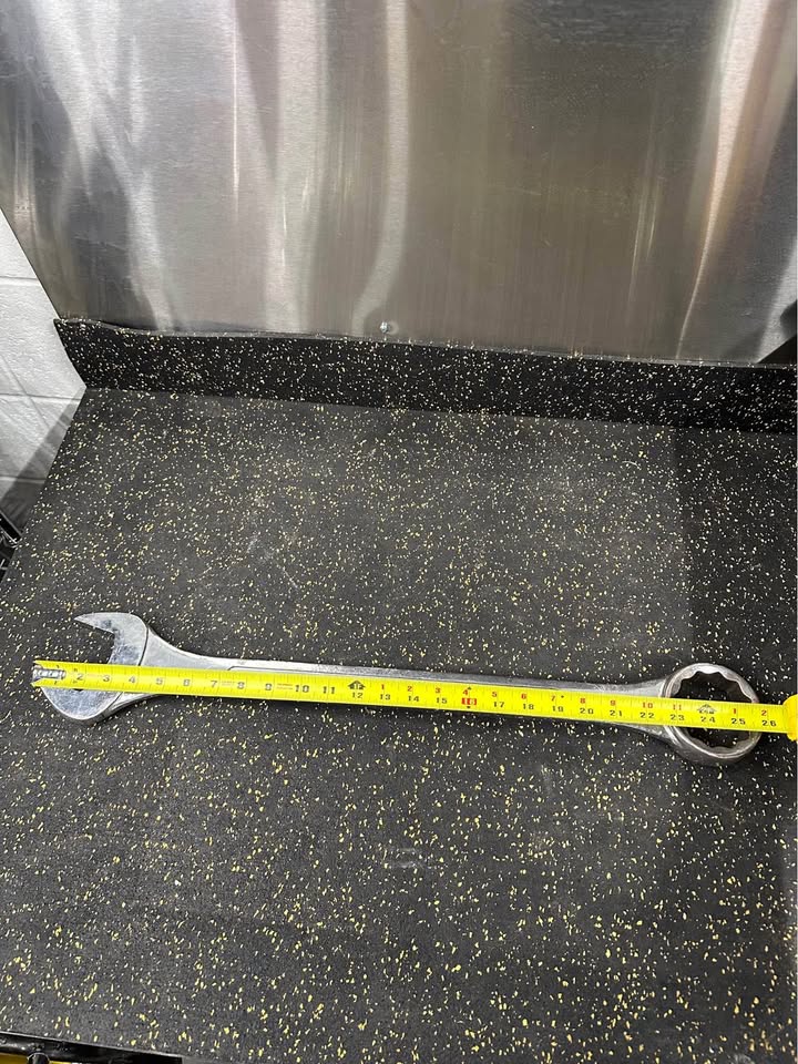 Integrity Tools 2-3/8” Combo Wrench 26”