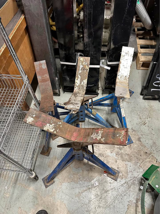 Set of 4 ABA Machine 10,000 LB Capacity V-Head Pipe Stands