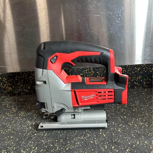 Milwaukee Cordless Jigsaw