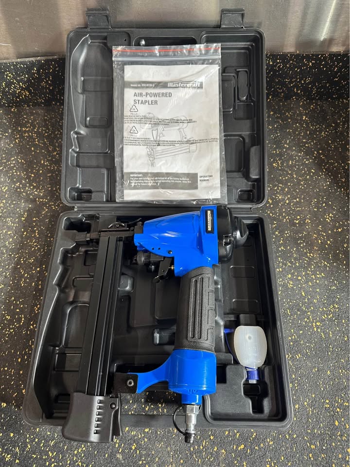 Mastercraft 18-Gauge Pneumatic Air Stapler Gun