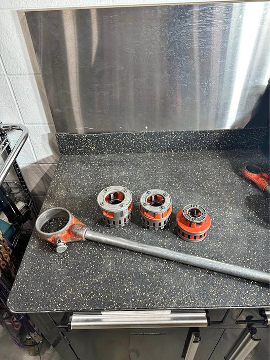 RIDGID 12-R Exposed Ratchet Threader Set with 3 Dies (3/4”, 1 1/4”, 1 1/2”)