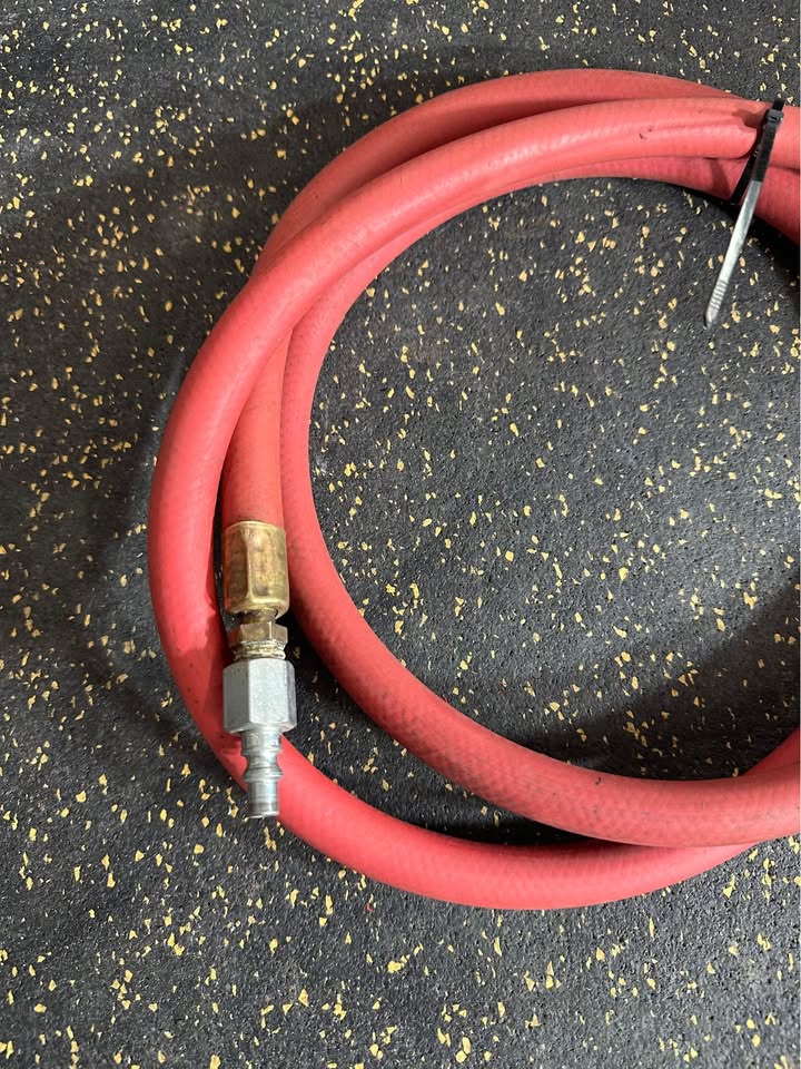 10 Foot Rubber Air Hose with 2 Male Ends for Pneumatic Tools