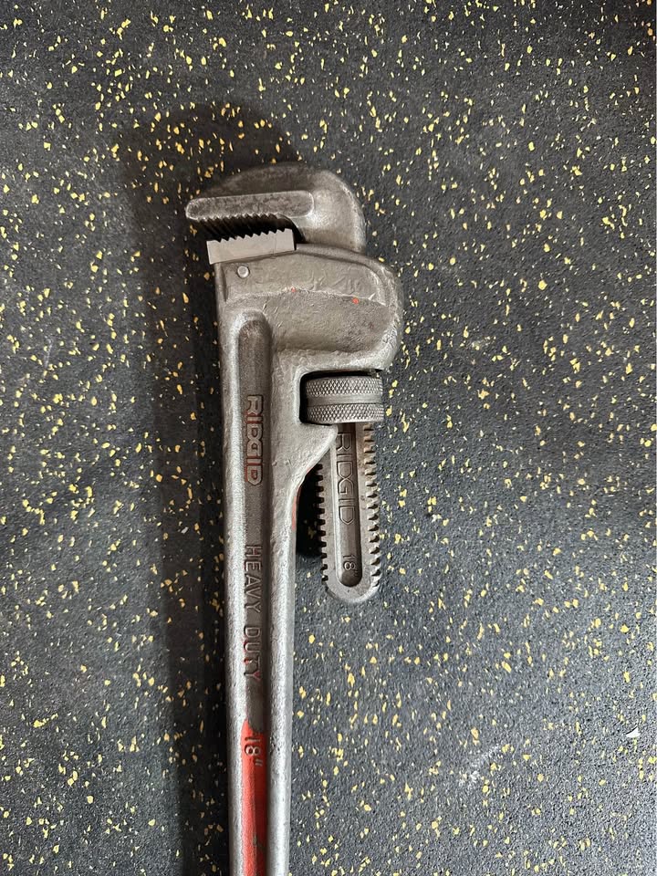 RIDGID 18" Alloy Steel Pipe Wrench Heavy Duty