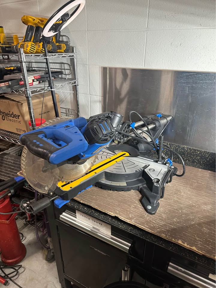Mastercraft 15 Amp Dual Bevel 10” Sliding Compound Mitre Saw 055-6745-2