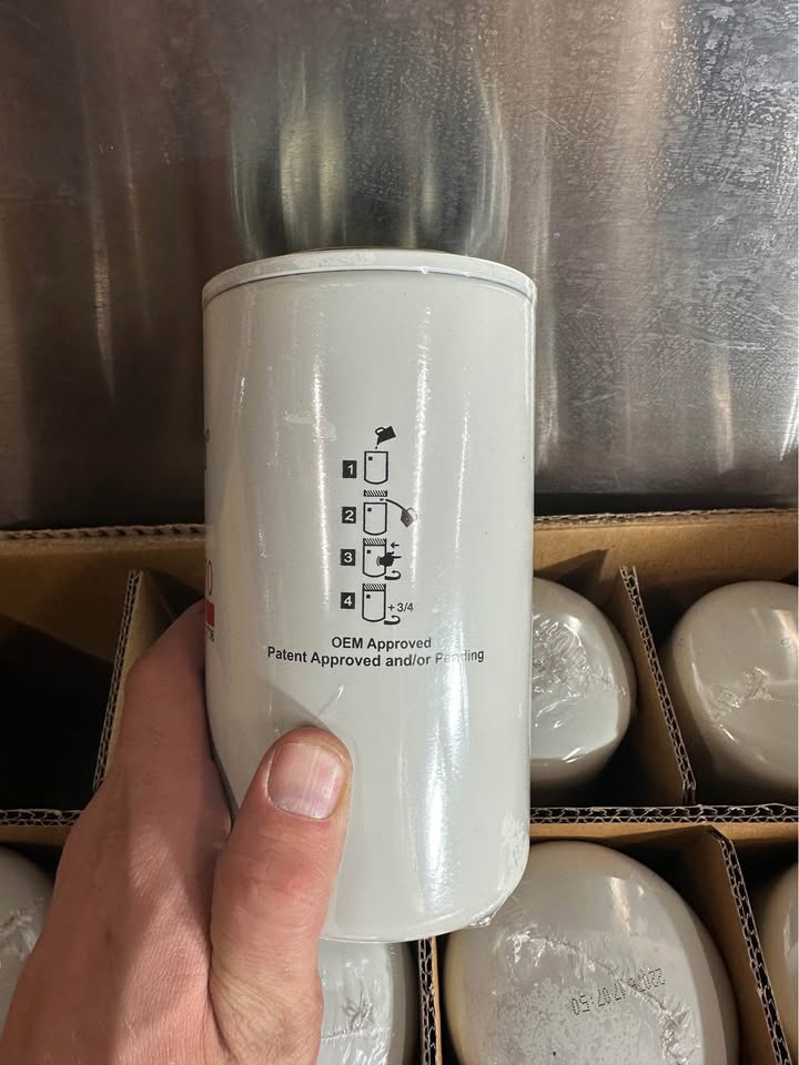Fleetguard LF3970 Engine Oil Lube Filter Cummins 3937736