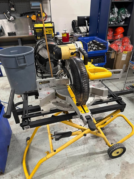 DeWalt 10" Double Bevel Sliding Compound Miter Saw with Wheel Stand