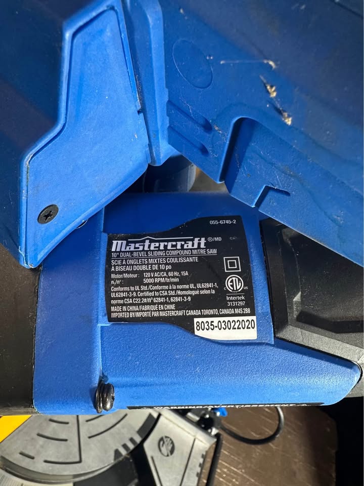 Mastercraft 15 Amp Dual Bevel 10” Sliding Compound Mitre Saw 055-6745-2