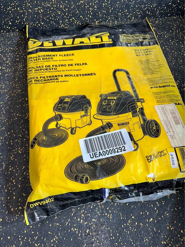 Pack of 3 DeWalt DWV9402 Reusable Fleece Filter Bags for Vacuum Dust Extractor