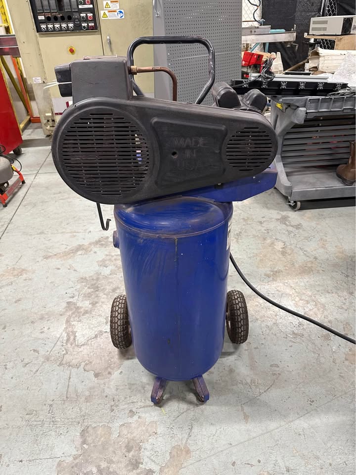 Campbell Hausfeld 5 HP Air Compressor with 26 Gallon Tank and 25 Ft Hose