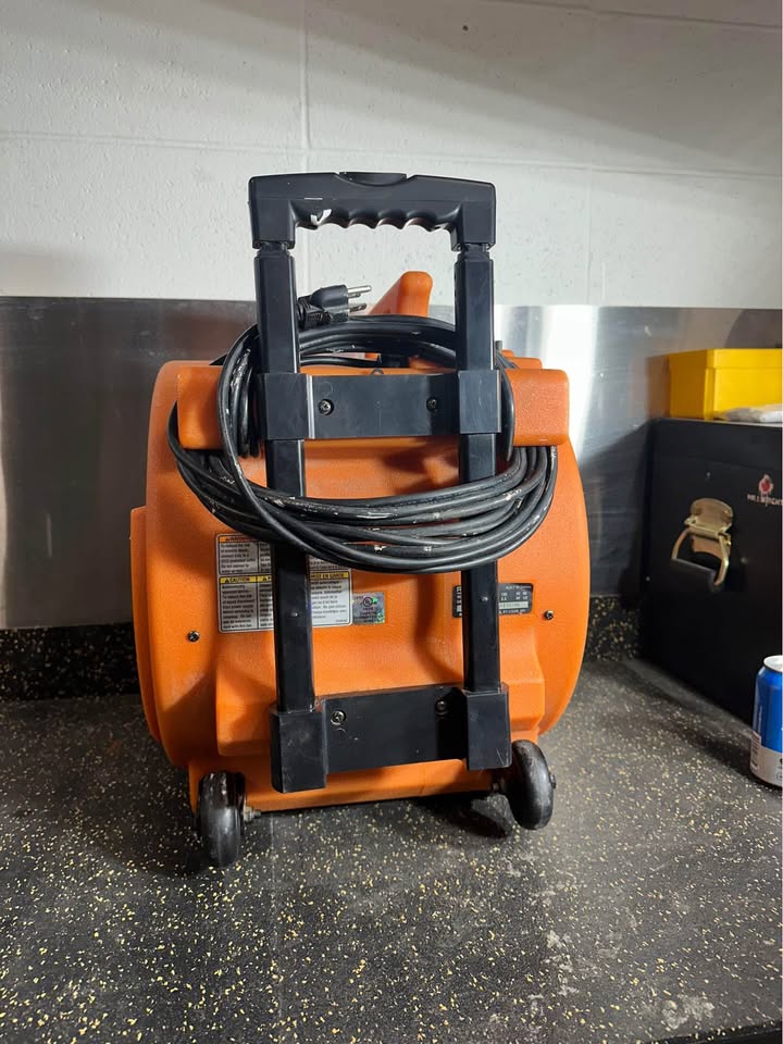 RIDGID Air Mover 1600 CFM Portable Floor Dryer & Blower Fan with Wheels