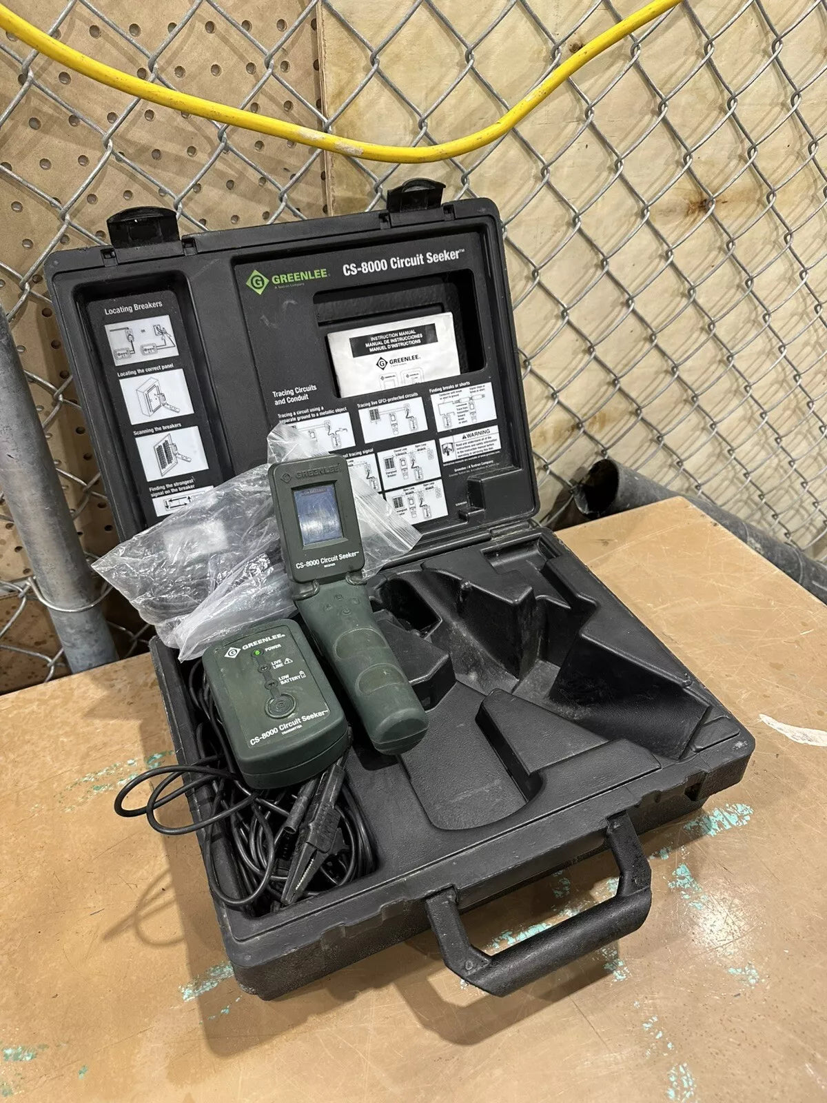 Greenlee CS-8000 Circuit Seeker Tracer Finder with Case