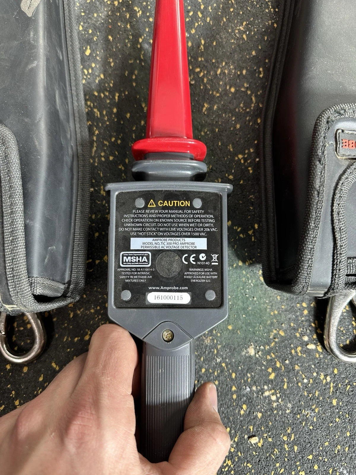 Amprobe TIC 300 PRO AC Voltage Detector