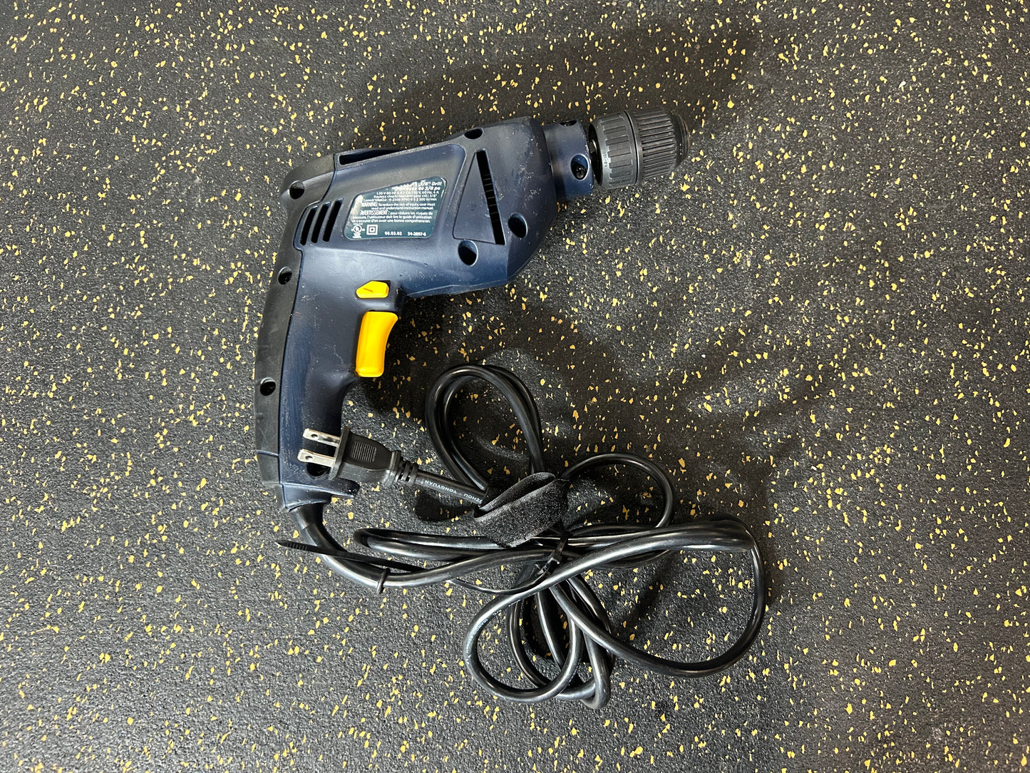 Mastercraft 4-Amp 3/8” Corded Driver Drill with Keyless Chuck – Model 054-2897-6