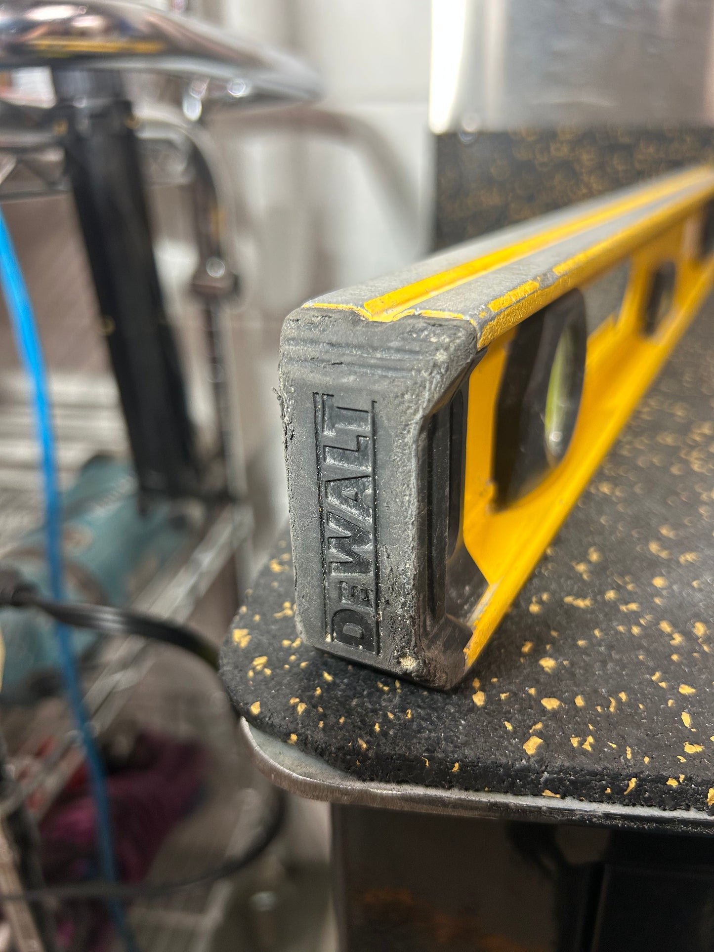 DEWALT 24-inch Premium I-Beam Level (Model DWHT42151)