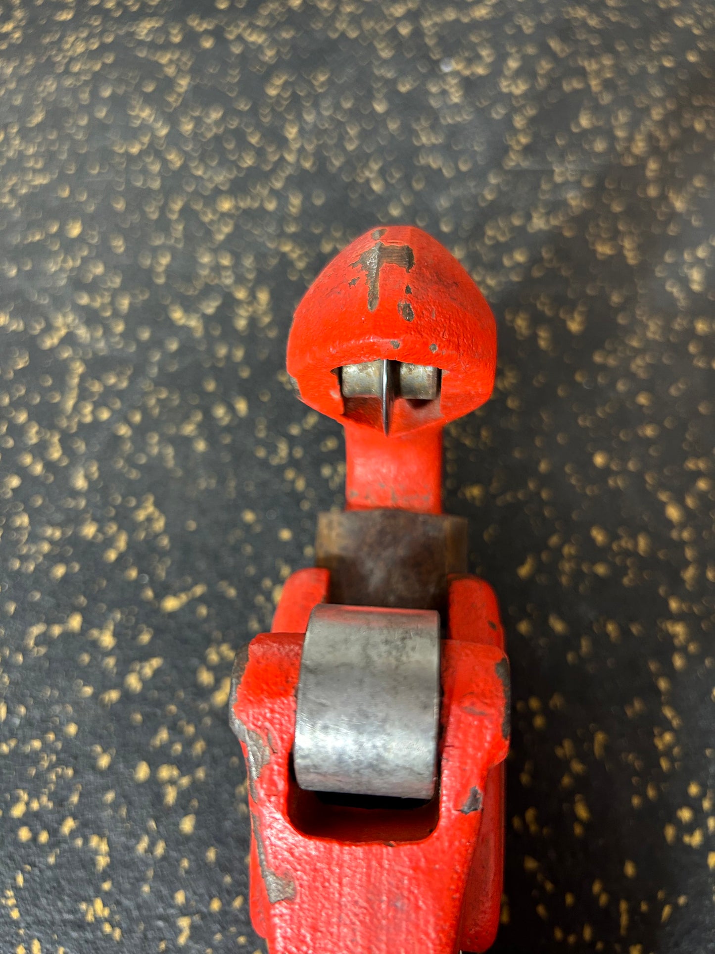 RIDGID Heavy-Duty Pipe Cutter, Model 2A/202 (1/8” to 2” Capacity)