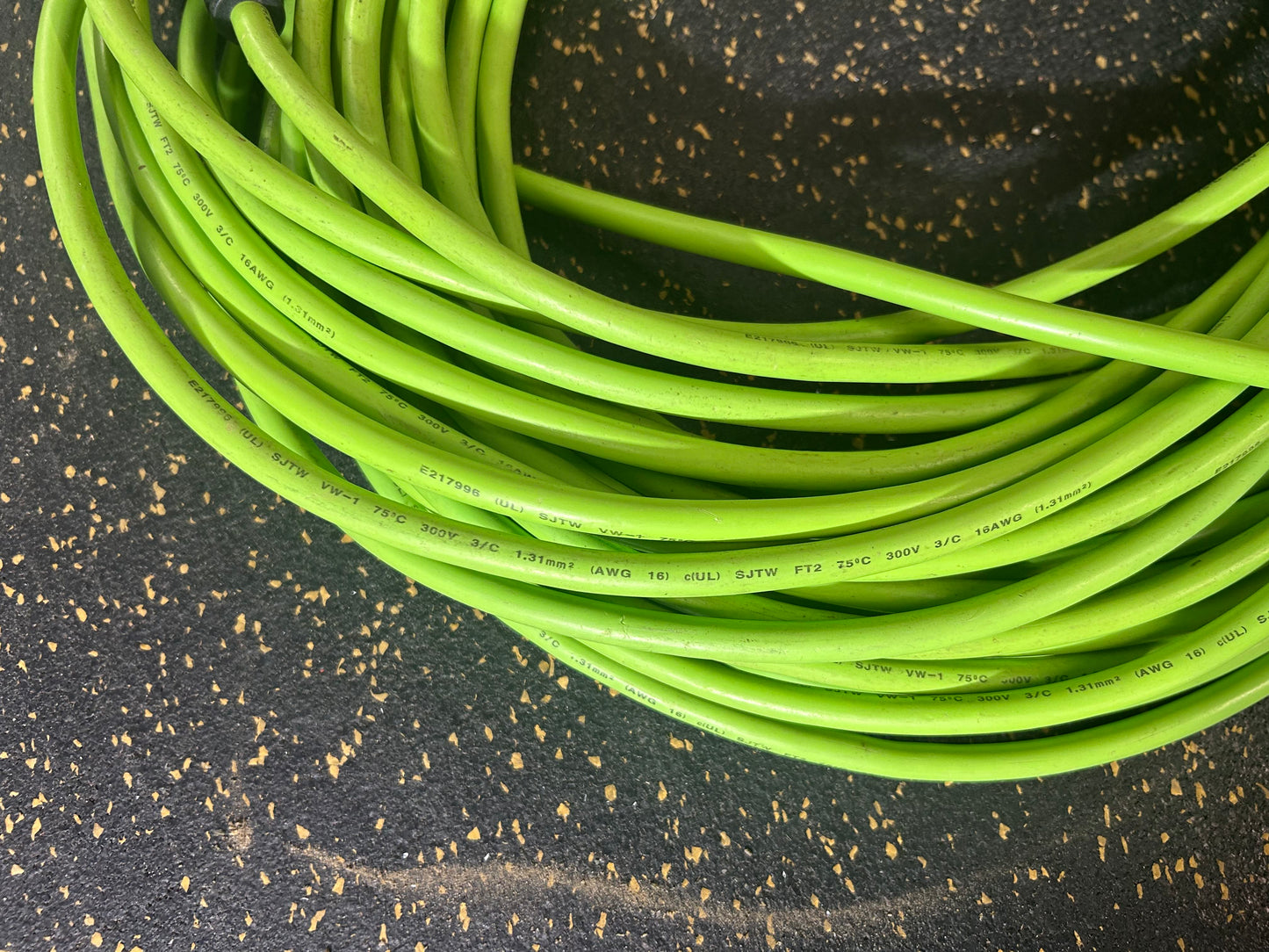 75-Foot Outdoor Extension Cord (3-Prong, 16 AWG)